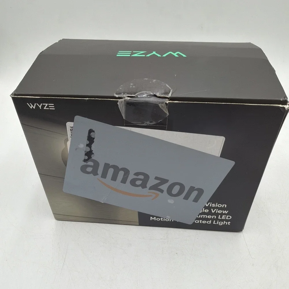 WYZE Wired Outdoor Wi-Fi Floodlight v2 Home Security Camera 2K Video BLACK